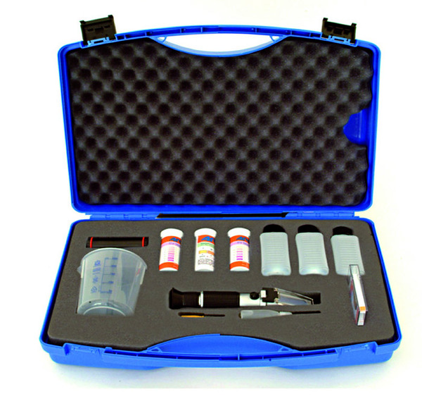 ARIANA Emulsionspflegekoffer mit Refraktometer 